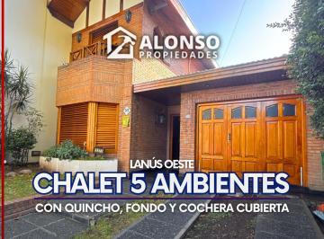 Casa · 230m² · 5 Ambientes · 3 Cocheras · Chalet 5 Ambientes con Fondo y Cochera en Venta en Lanús