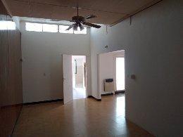 Casa · 115m² · 5 Ambientes · 1 Cochera · Casa en General Pueyrredon
