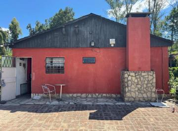 Casa · 60m² · 3 Ambientes · 4 Cocheras · Casa en Venta - 2 Dorm. 2 Baños - Cochera - 1.600 - La Lonja