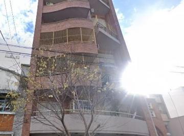 Departamento · 90m² · 3 Ambientes · Departamento - 3 Ambientes - Cochera Fija