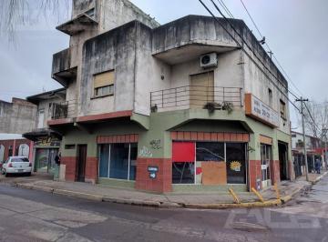 Edificio · 400m² · 3 Ambientes · Edificio Comercial - Departamento - 3 Ambientes - 2 Dorm. - 2 Locales - Merlo