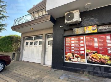 Edificio · 100m² · 3 Ambientes · 1 Cochera · Edificio Comercial en Castelar Norte