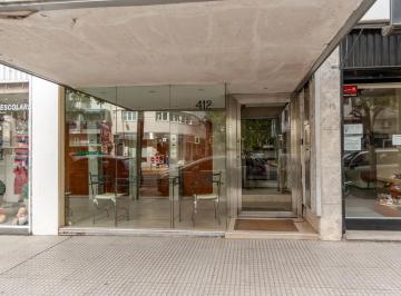 Departamento · 51m² · 3 Ambientes · Luminoso Departamento con Vista Al Rio en Impecable Estado, Ubicado en Pleno Centro de Martinez.