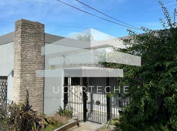 Casa de 3 ambientes, Esteban Echeverría · Venta - Casa en Monte Grande
