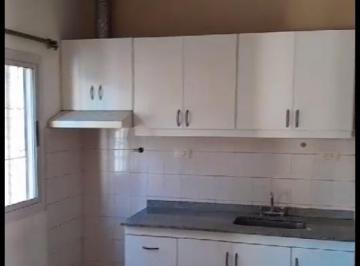 Casa de 2 ambientes, San Martín · Dueño Alquila Casa El Centenario San Martin Mza