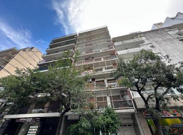 Departamento · 72m² · 4 Ambientes · Av La Plata y Rivadavia Departamento de 4 Ambientes en Venta en Caballito