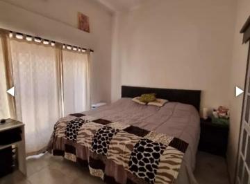 PH · 95m² · 3 Ambientes · PH en Venta - 2 Dorm. 1 Baño - 110 m² - Morón
