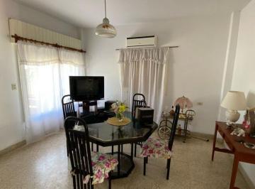 Casa · 134m² · 3 Ambientes · 2 Cocheras · Venta Casa 3 Amb Parque / Coch Ap. Cred. - Merlo