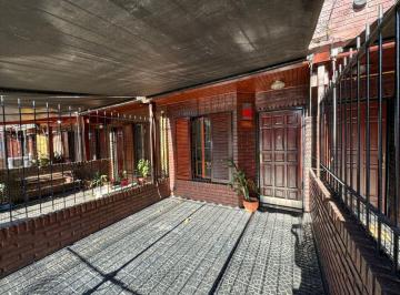Casa · 60m² · 3 Ambientes · 1 Cochera · Venta Duplex 3 Amb Cochera Apto Credito Luzuriaga
