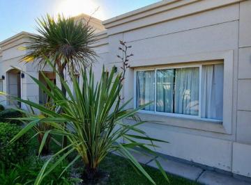 Casa · 208m² · 6 Ambientes · 2 Cocheras · Venta Casa Barrio Altaterra San Rafael, Mendoza