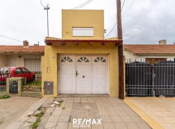PH · 130m² · 4 Ambientes · 1 Cochera · Venta Casa en PH Zona Villa Mitre / Barrio Obrero