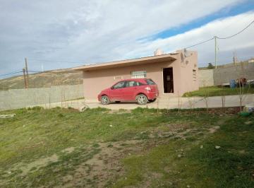 Casa · 60m² · 3 Ambientes · Casa 2 Dorm, 60 m², Bº Laprida, Gran Lote Cerrado