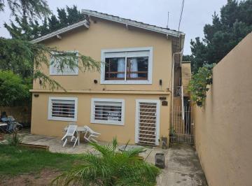 Departamento · 50m² · 3 Ambientes · Departamento Alquiler Anual Piso 1 Mar Ostende