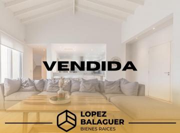 Casa · 230m² · 5 Ambientes · 4 Cocheras · Casa en Ciudad Evita - El Resguardo - 3 Dorm.