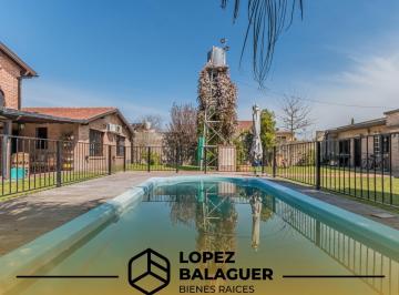 Casa · 240m² · 4 Ambientes · 3 Cocheras · Venta Casa en Monte Grande - 3 Dorm. - Apto Crédito