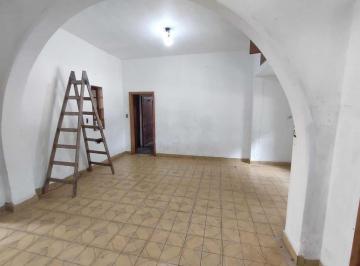 Casa · 199m² · 6 Ambientes · Casa en Venta - 5 Dorm. 2 Baños - 400 m² - Longchamps
