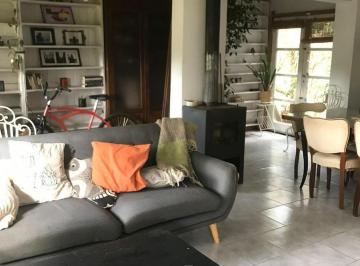 Casa · 180m² · 5 Ambientes · 1 Cochera · Casa en Alquiler - 4 Dorm. - 506 m² - Mar del Plata