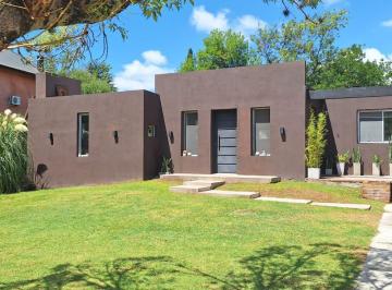 Frente · Casa en Venta Barrio La Celina - Ingeniero Maschwitz.