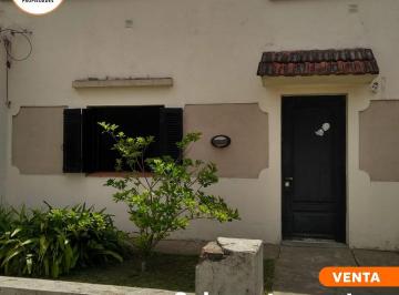 Casa · 600m² · 3 Dormitorios · 1 Cochera · Casa en Venta - Lujan Bs As