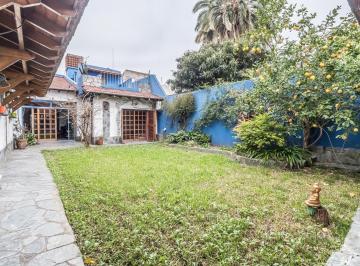PH · 104m² · 5 Ambientes · PH Tipo Casa con Jardín en Parque Chacabuco