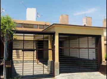 Casa de 7 ambientes, Gobernador Benegas · Andina Vende Hermosa Casa Barrio Fusch de Godoy Cruz