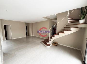 Casa · 136m² · 5 Ambientes · 1 Cochera · Venta Excelente Casa a Estrenar 5 Ambientes en Vicente López