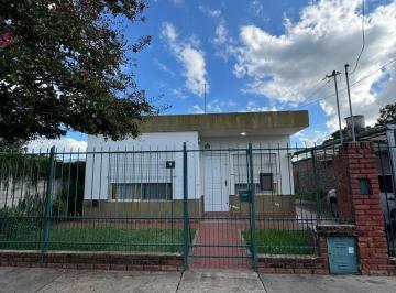 Casa · 69m² · 2 Dormitorios · Venta - Casa - San Pedro - Ayacucho 970