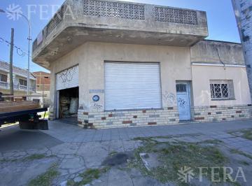 Casa · 183m² · 3 Ambientes · 1 Cochera · Venta de Casa de 3 Amb con Local en Lanús Oeste