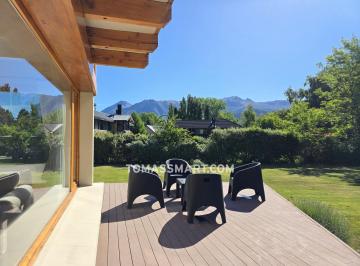 Casa · 220m² · 6 Ambientes · 3 Cocheras · Casa - Montaña