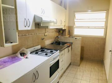 Departamento · 46m² · 2 Ambientes · 2 Amb. - Una Cuadra de Maipu y Una Cuadra de Ffcc