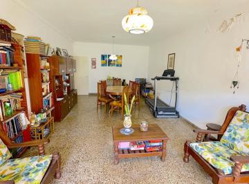 Casa · 93m² · 3 Ambientes · Venta Casa 3 Ambientes Jose Leon Suarez con Parrilla Terraza
