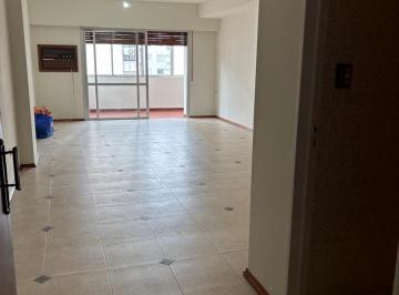 Departamento de 5 ambientes, Córdoba · ¡Amplio Departamento en Excelente Ubicación! 3 Dorm. y Cochera