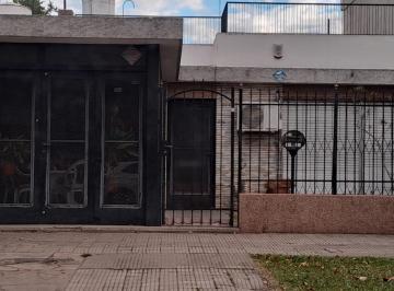 Casa de 5 ambientes, Rosario · Venta Casa en 5 Ambientes en Deán Funes 2700 Barrio Cura