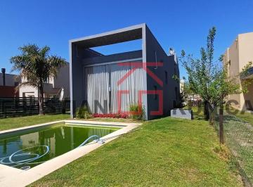 Casa · 160m² · 4 Ambientes · 2 Cocheras · Puertos del Lago Bº Araucarias. Lote 202 Disponible Mayo´25!