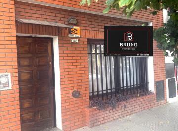 Casa de 4 ambientes, Tres de Febrero · Venta Casa 4amb. Centro de Saenz Peña.