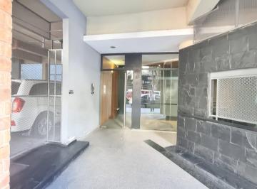 Departamento Alquiler 49m² de 2 ambientes · 2 Amb Balcon Terraza Fte Laundry