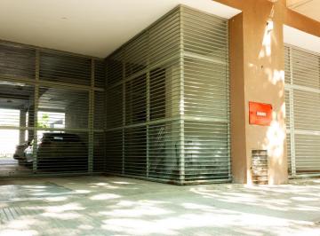 Departamento · 44m² · 2 Ambientes · 1 Cochera · 2amb. Amplios - Vista Panorámica. Plena Luz / Cochera.