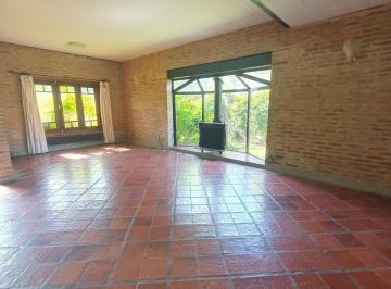 Casa · 180m² · 3 Ambientes · Casa en Venta - 2 Dorm. 2 Baños - 720 m² - Pilar