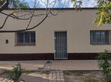 Casa de 4 ambientes, Godoy Cruz · Dueño Alquila Casa
