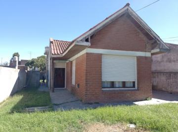 Casa · 160m² · 4 Ambientes · 5 Cocheras · Casa en Venta - 3 Dorm. 2 Baños - Cochera - 400 m² - Necochea
