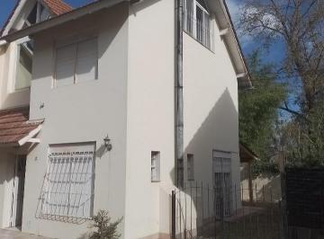 Casa · 84m² · 3 Ambientes · Casa en Venta - 2 Dorm. 1 Baño - 94 m² - Pilar
