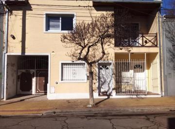 PH · 81m² · 3 Ambientes · 1 Cochera · PH en Venta - 2 Dorm. 2 Baños - Cochera - 120 m² - Tandil