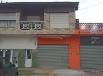 Local comercial · 200m² · 1 Cochera · Local Venta Villa Elisa con Departamento