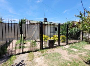 Casa · 58m² · 2 Ambientes · 1 Cochera · Casa en Venta en Monte Grande Lote Propio 257 m²