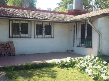 Casa · 66m² · 3 Ambientes · 1 Cochera · Venta Casa 4 Ambientes Paso del Rey Moreno