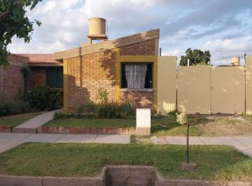 Casa · 85m² · 4 Ambientes · 1 Cochera · Venta Casa B° 4to Jardin Buen Orden San Martin Mza