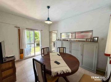 Casa · 128m² · 4 Ambientes · 1 Cochera · Casa 2 Dorm. en Venta, Villa Elisa