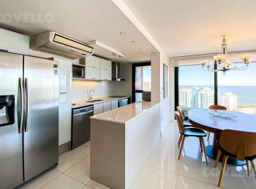Departamento · 135m² · 4 Ambientes · 2 Cocheras · Departamento de 3 Dorm. en Alquiler Temporada Artower Playa Brava Punta del Este