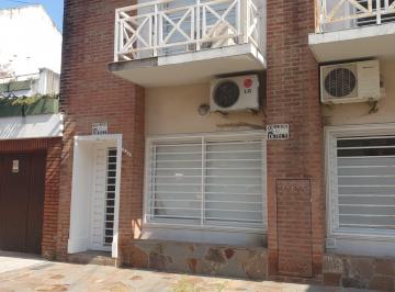 Casa · 95m² · 3 Ambientes · Excelente Duplex a 2 Cuadras Colegio Ntra Sra de La Nieves con Patio