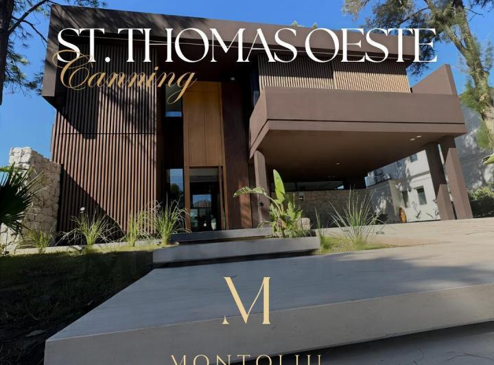 Casa · 370m² · 4 Ambientes · 2 Cocheras